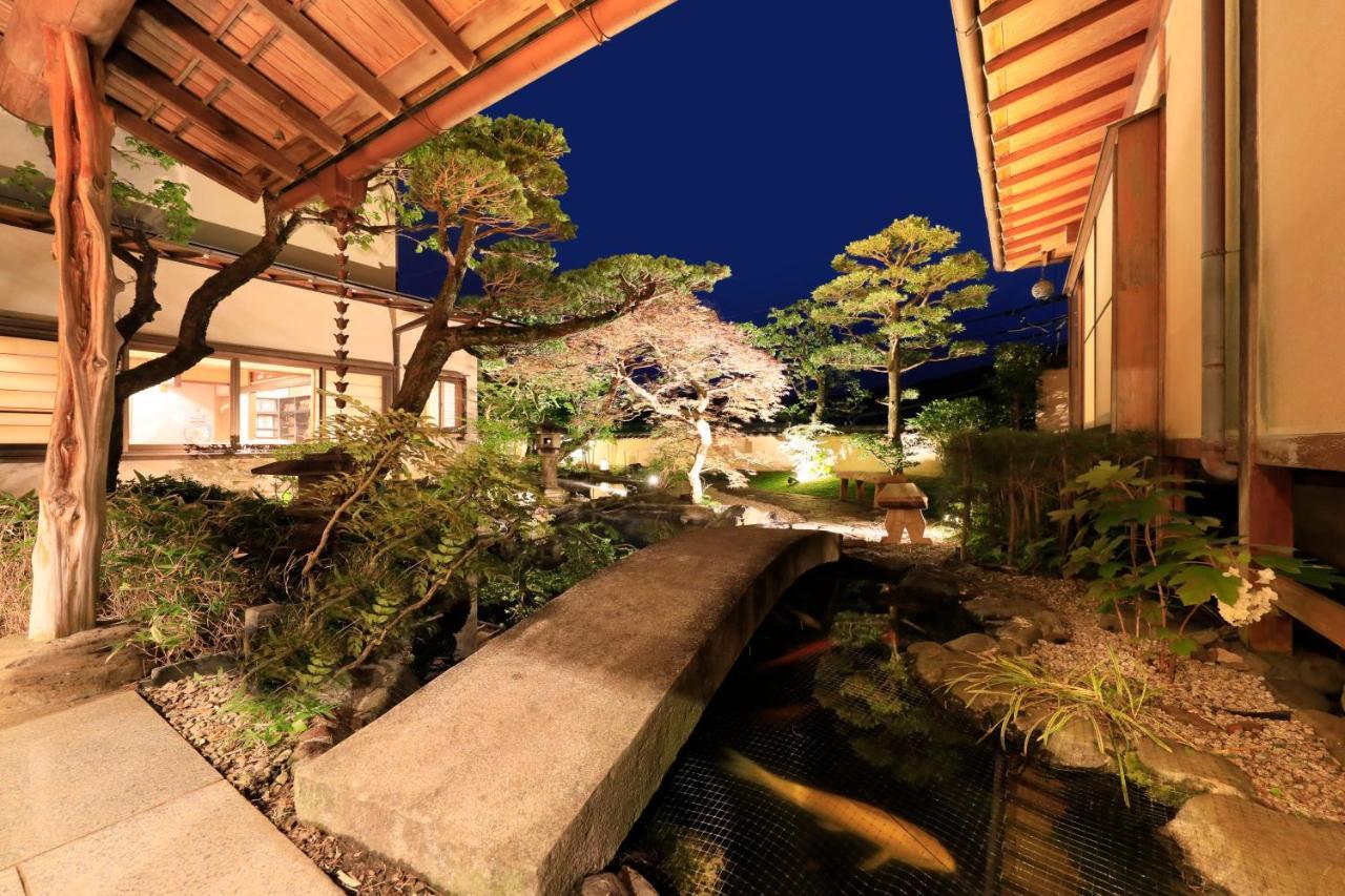 Yugawara Fuga Hotel Bagian luar foto