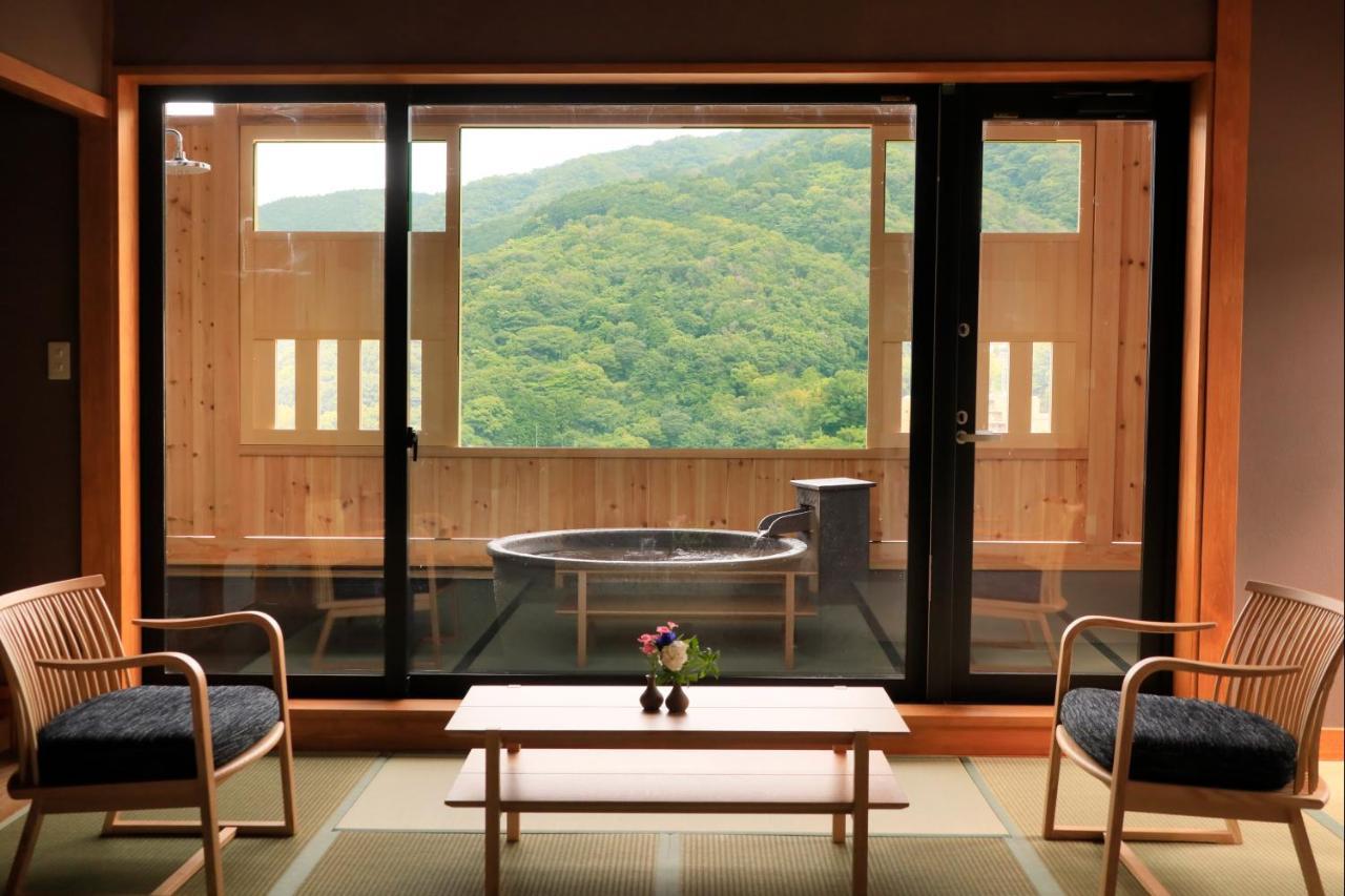 Yugawara Fuga Hotel Bagian luar foto