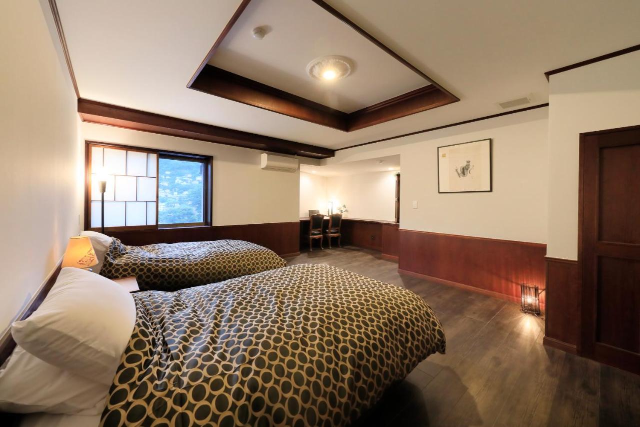 Yugawara Fuga Hotel Bagian luar foto