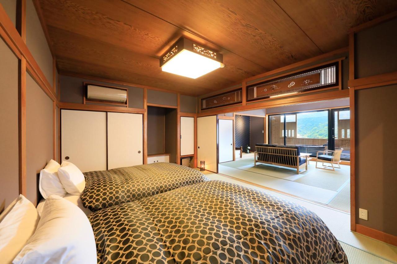 Yugawara Fuga Hotel Bagian luar foto